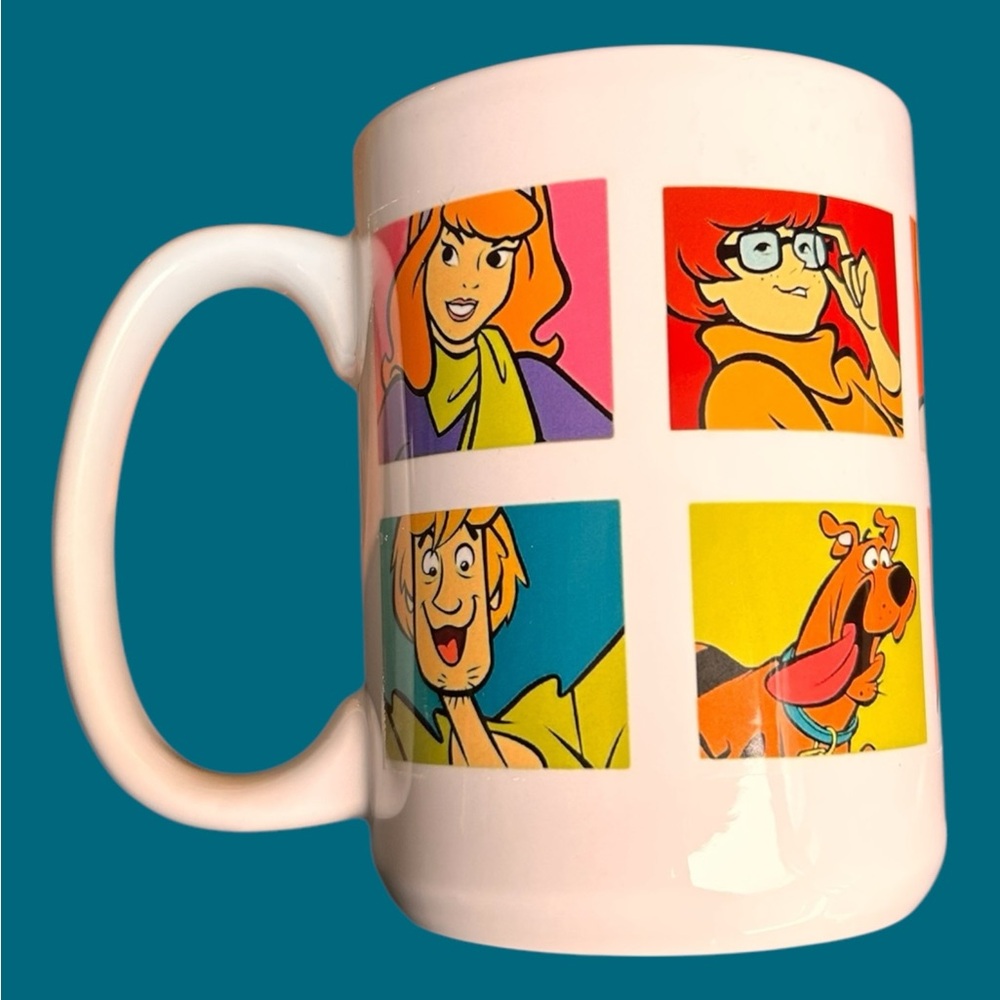 Scooby-Doo Character Mug - White
